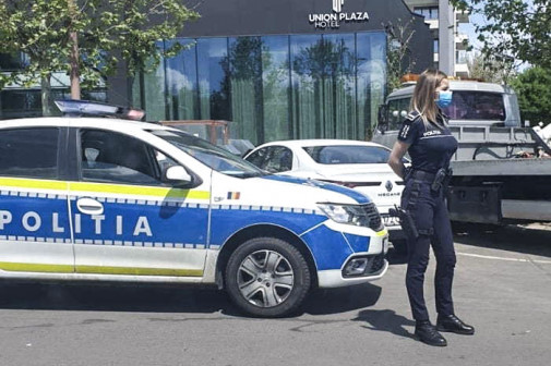 Rumunska policajtka číha komu dá pokutu